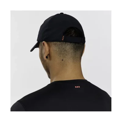 Saucony Outpace Petite Hat Sapka Black 6 Saucony Outpace Petite Hat Sapka Black - Image 2