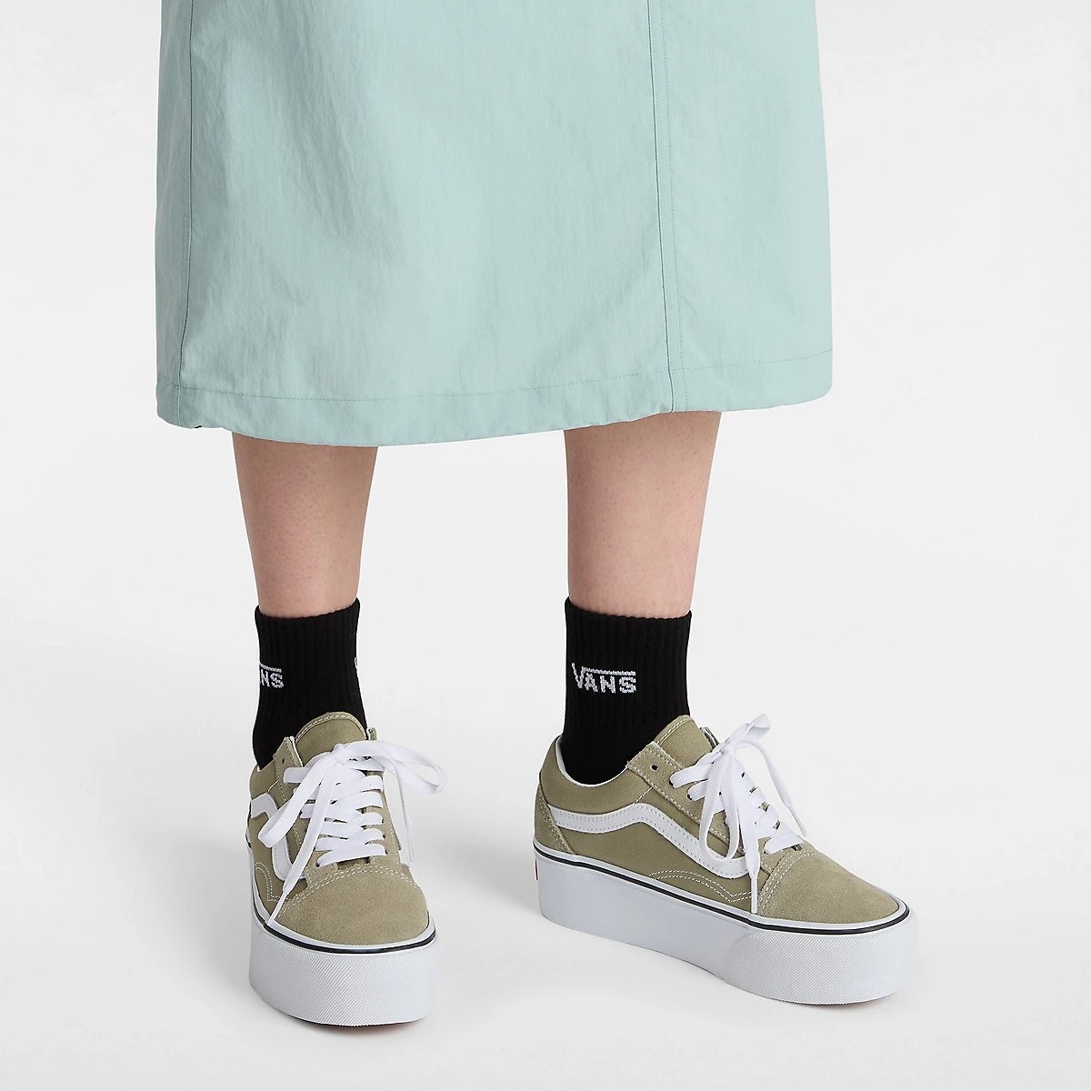 VN0009PZOLV1 Vans Old Skool Stackform Női Cipő Olive 4