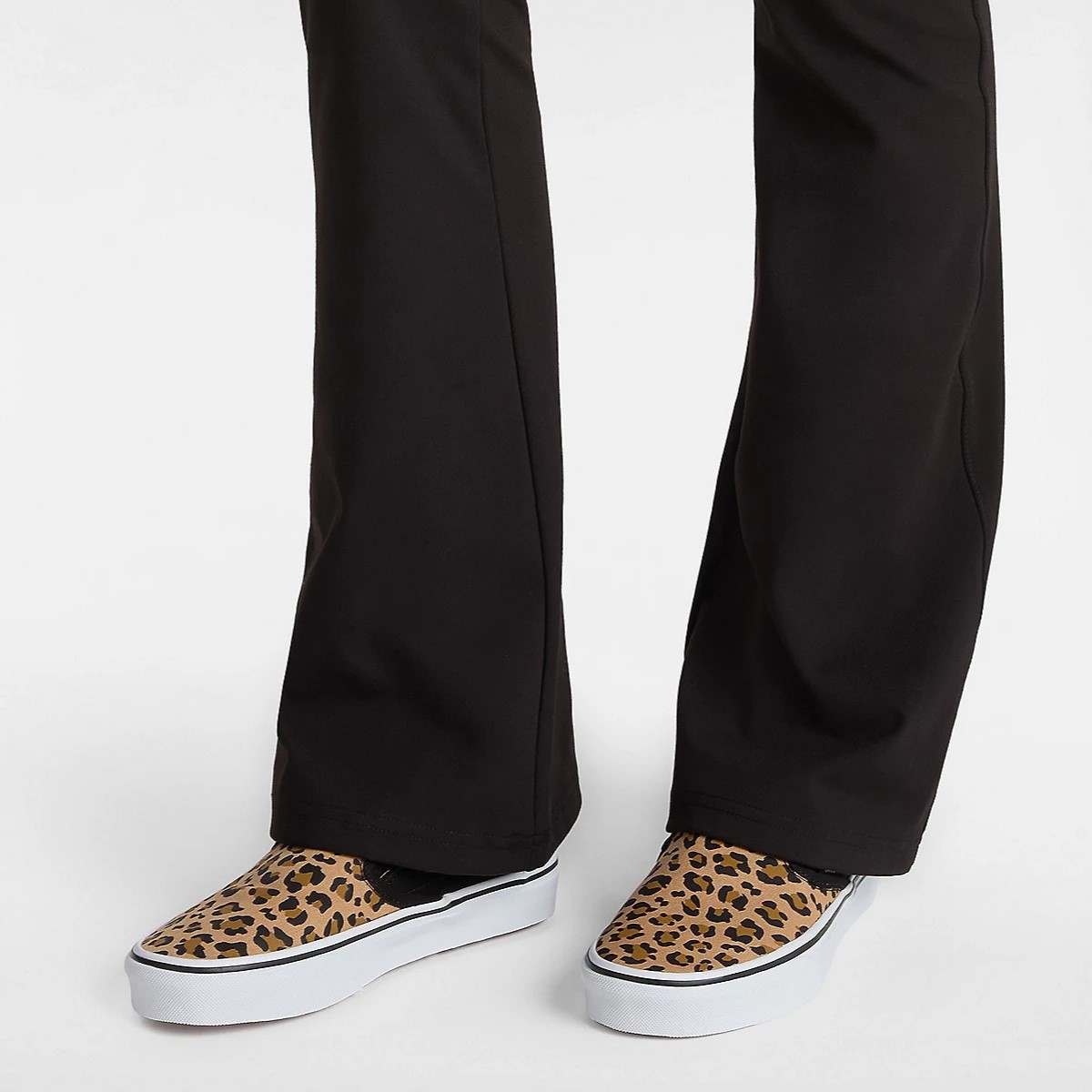 VN0A2Z41CJJ1 Vans Classic Slip-On Női Cipő Animalier Black 5